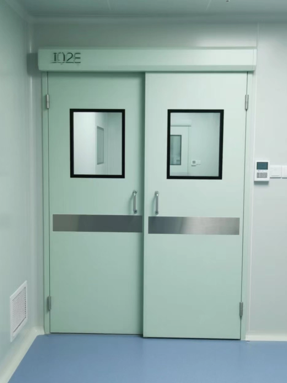 Puerta de la UCI del Hospital
